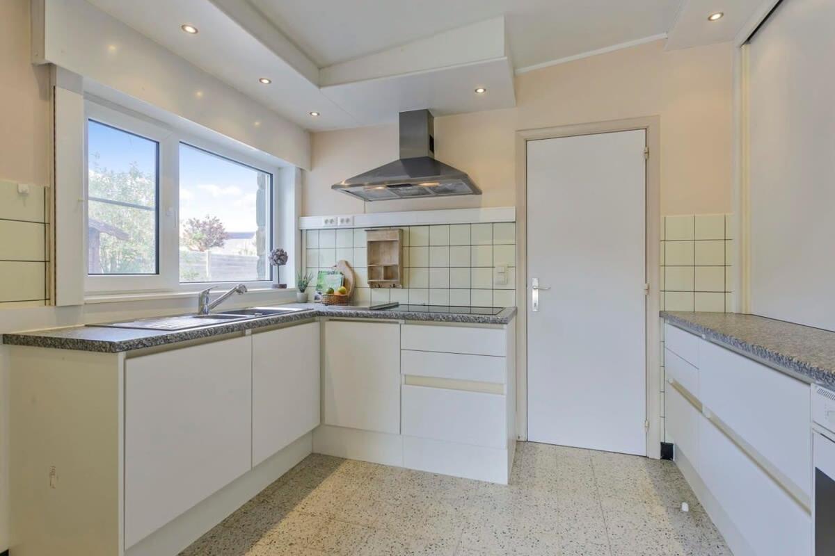 Huswell - Bungalow With Garden At 5 Minutes From The Beach Villa De Haan Exterior photo