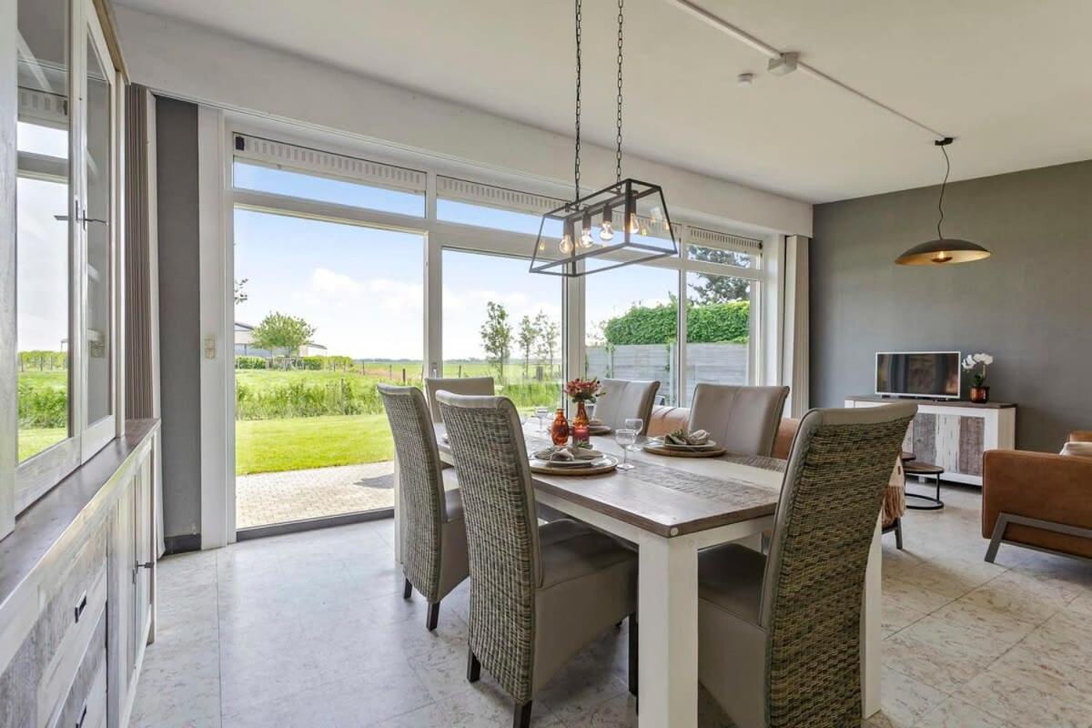 Huswell - Bungalow With Garden At 5 Minutes From The Beach Villa De Haan Exterior photo